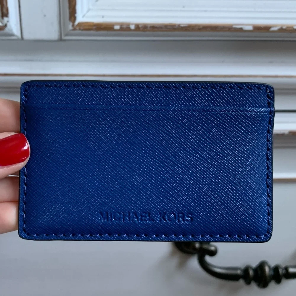Michael Kors Slim Wallet - Picture 4 of 4